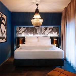 Hotel Pacafic Suite Near Igi Airport
